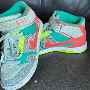 Nike Air Jordan Mid 2 like new!